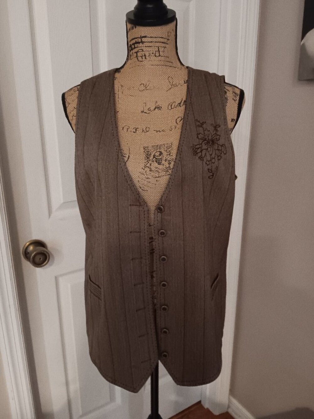 Chico's Brown Vest Size 2 (L)